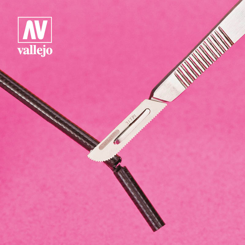 AV Vallejo Tools - Precision Saw Set 0.24mm 2