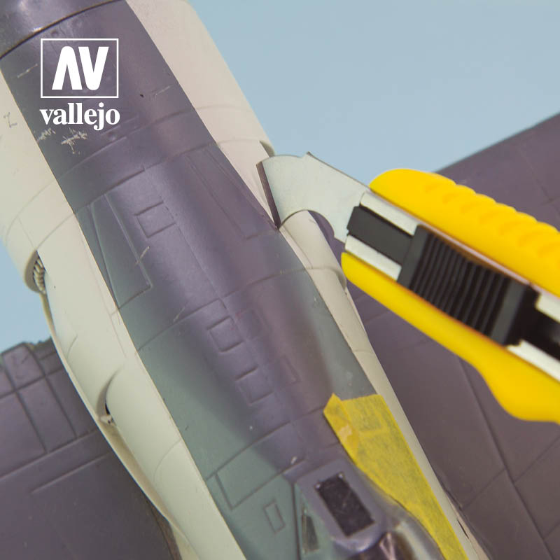 AV Vallejo Tools - Cutter Scriber & 5 Spare Blades 2