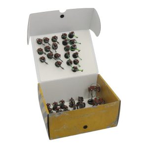 Half-size Medium Box with two plates for magnetically-based miniatures 1