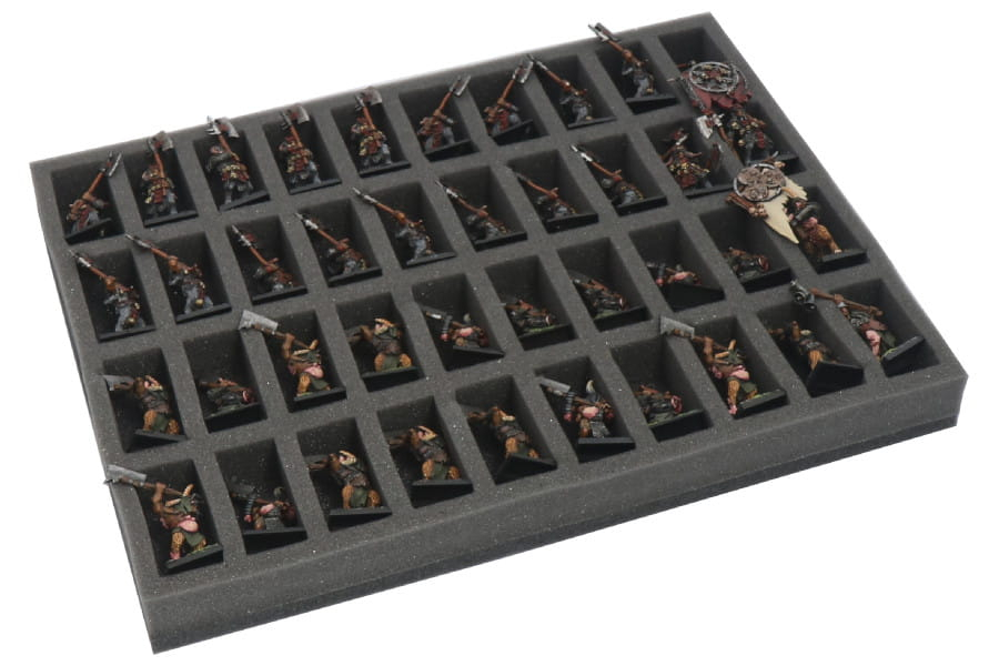 Foam tray for 40 miniatures on 25mm bases for old cases 2