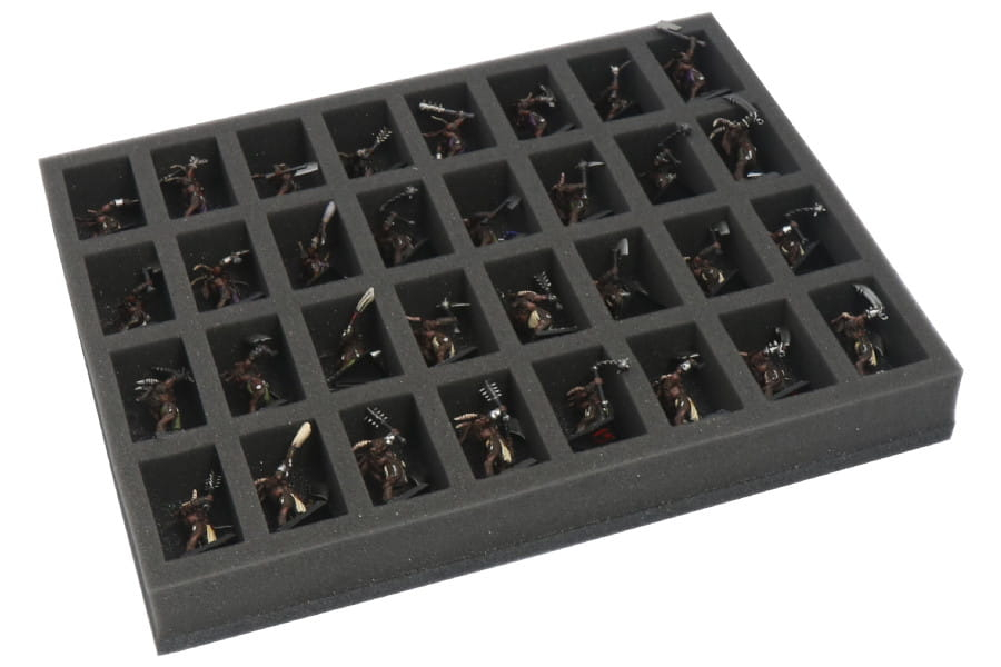 Foam tray for 32 miniatures on 32mm bases for old cases 2