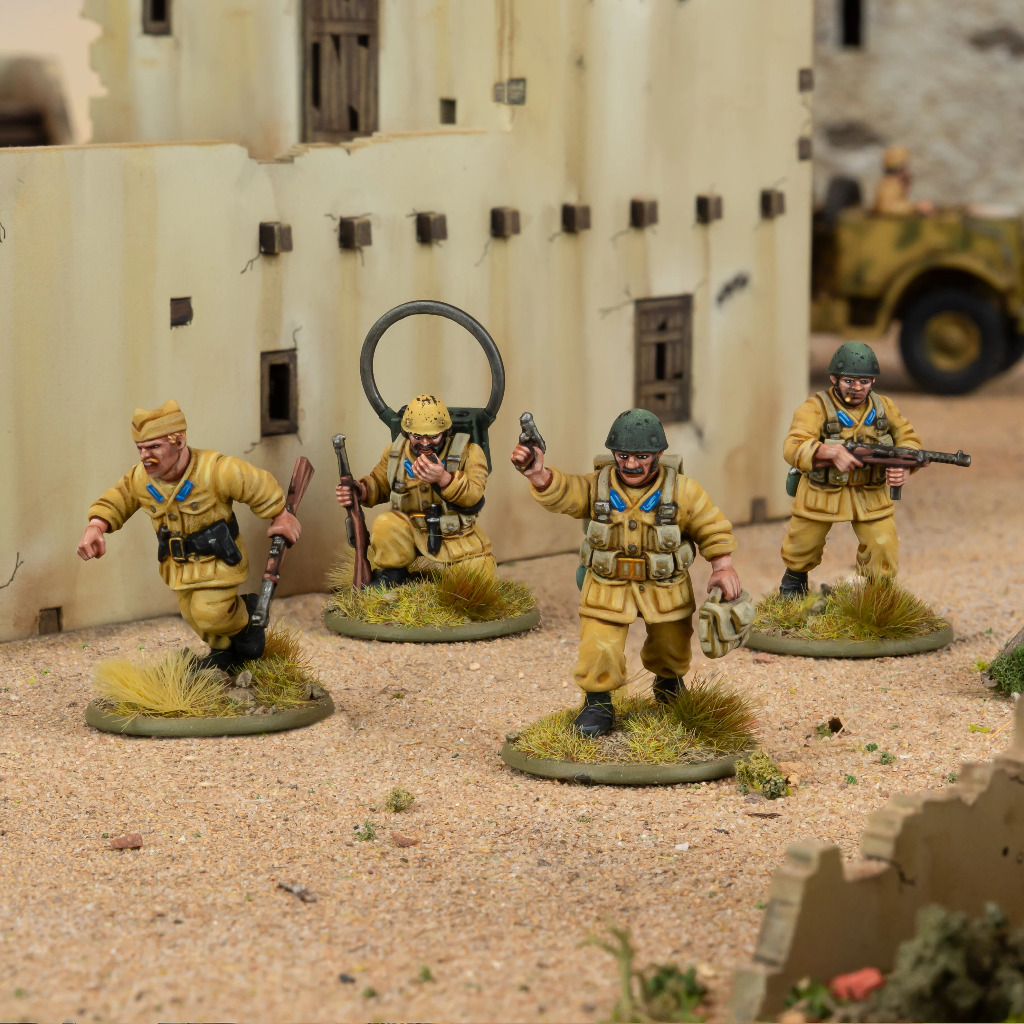 Italian Paracadutisti HQ 3