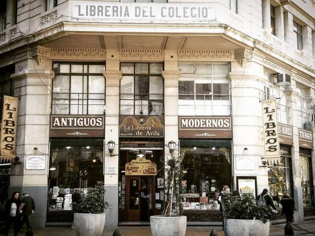 Libreria Avila