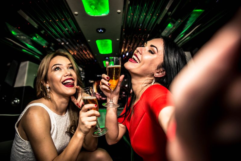 Luxury limo transfers to Faro airport