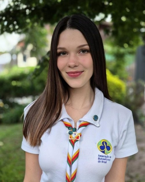 9 - Heloísa - Brazil - Portrait