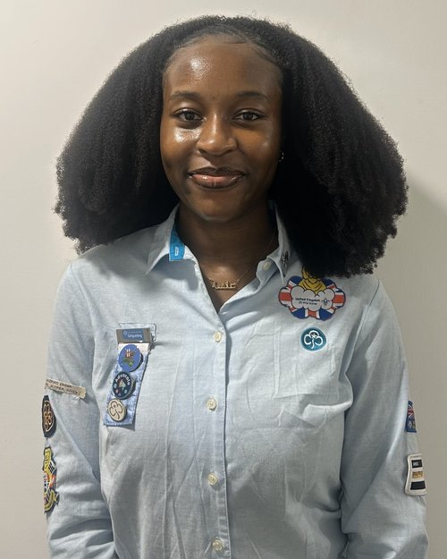 Aishah - United Kingdom - Portrait