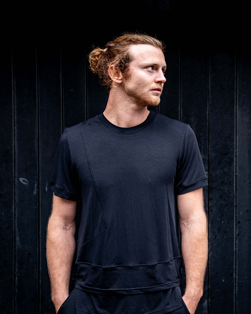 a symmetry tee black