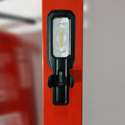 LANTERNA LED RECARREGÁVEL TOOLHUB
