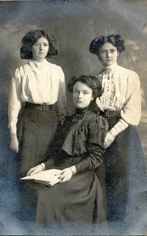 345 - Huber, Photo, 120 Princess St,. Edinburgh & Aberdour