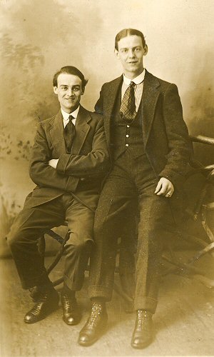 382 - Van Nette Studio, 8 Prince's St., Stockport