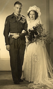 278 Photographer - Scottish Studios, Clyde Street, Glasgow (No. X1674/A)