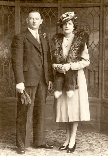 BFS284 : Photographer - Glass, Londonderry