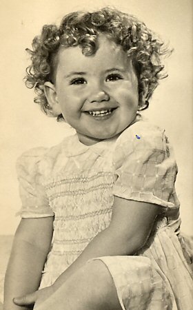 WRR262 : Studio Star, 52A Heaton Road, Stockport
