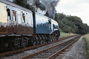 3903