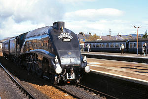 4512